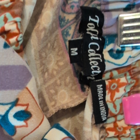 Multicolor Patterned Button-Up Shirt - Picture 6 of 11